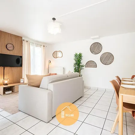 Maison Le A, A 2 Pas De Disneyland Holiday home *